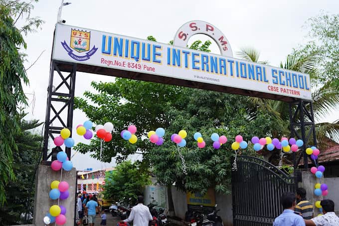 Unique International School, Pune logo