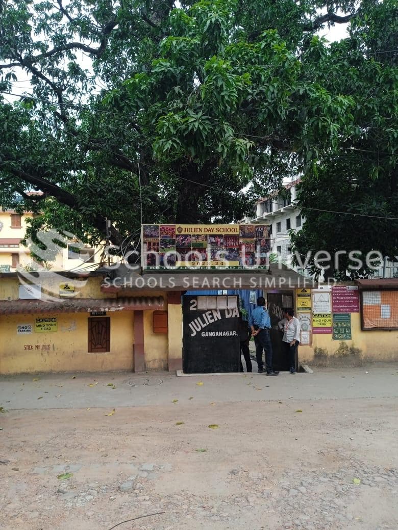 Julien Day Madhyamgram photo 1