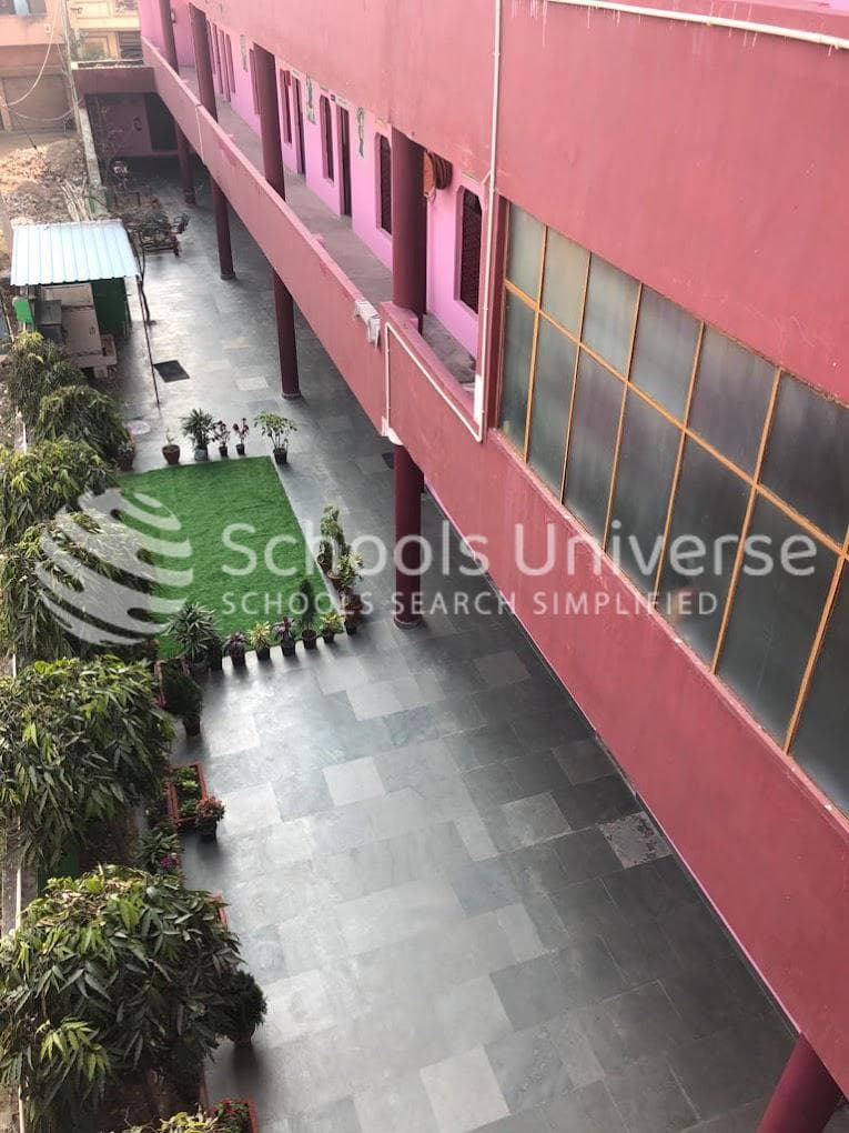 New Cambridge Public School photo 1