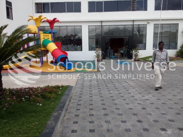 Narayana School gallery image 2