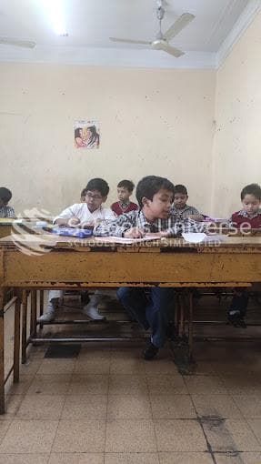 Lycee School gallery image 4
