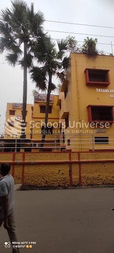 Dreamland School photo 1