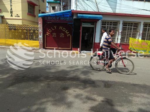 Holy Home School gallery image 2
