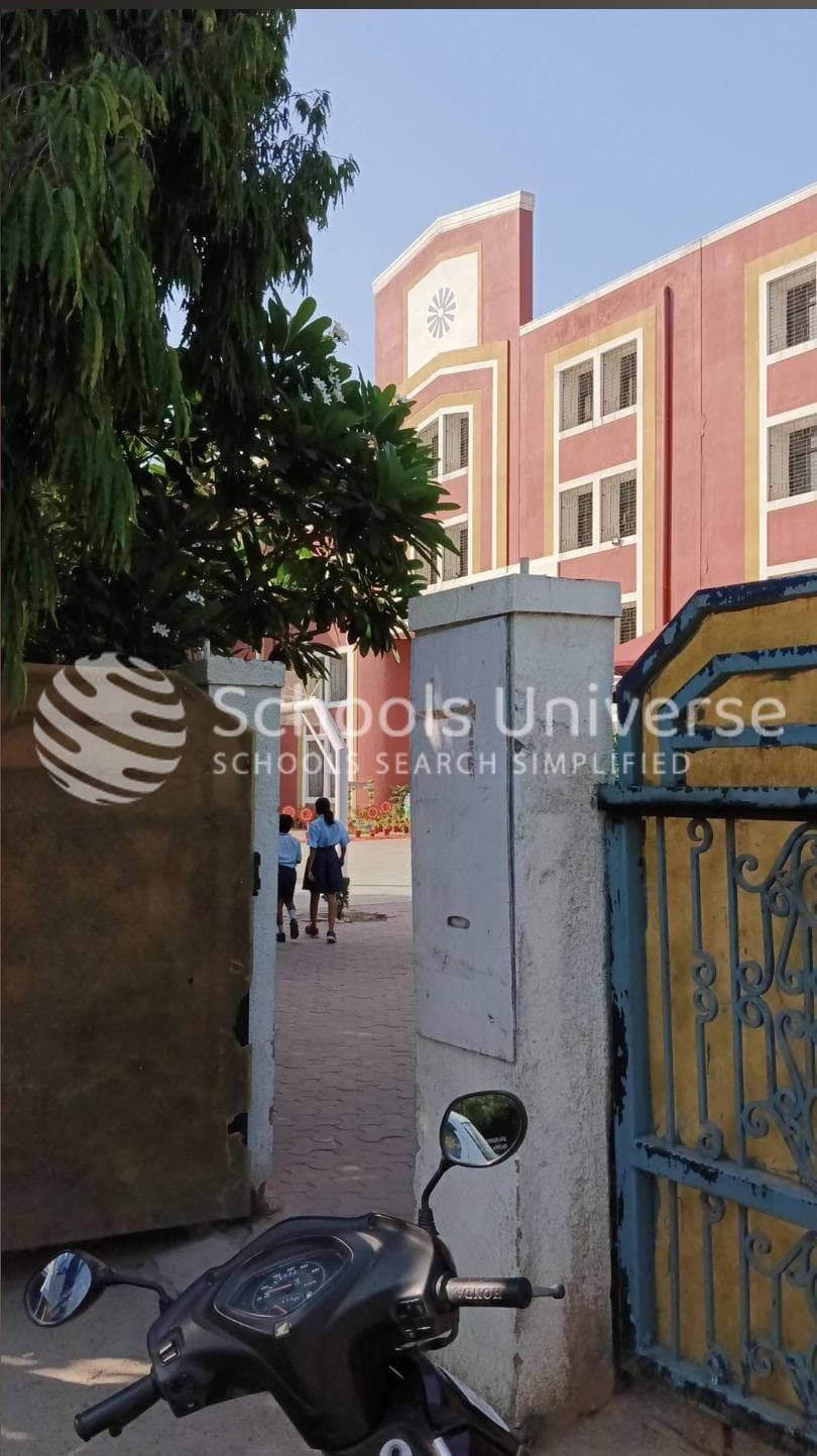 Ryan International School Sec 31 photo 3