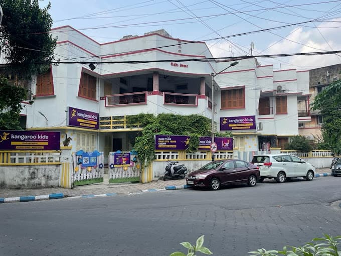 Kangaroo Kids Tollygaunge photo 3