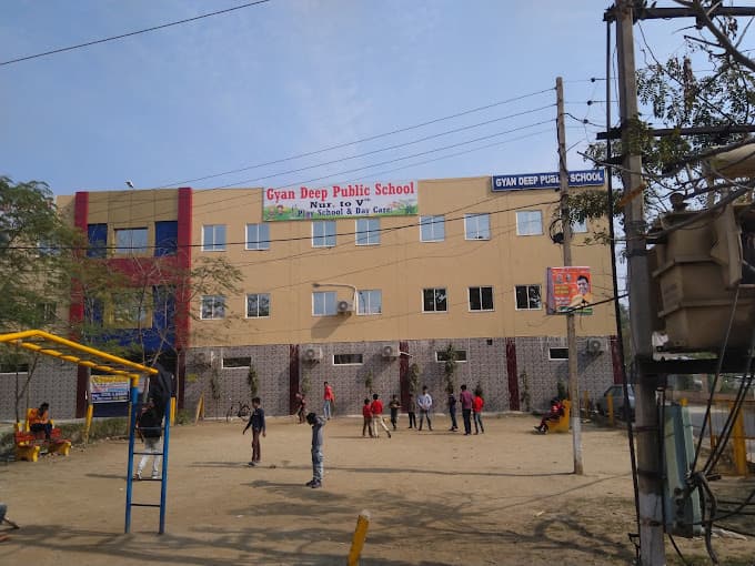 Gyan Deep School Ashok Vihar photo 3