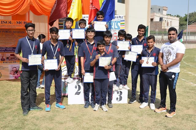 Meenakshi World School gallery image 2