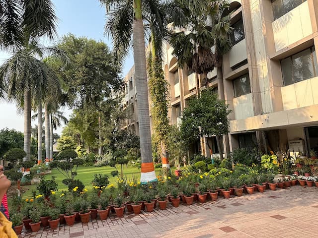 Dav Public School gallery image 4