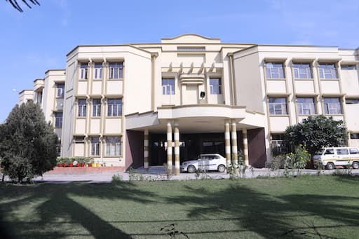 Shri Shiv Narayan Sidheswar Senior Secondary Public School gallery image 1