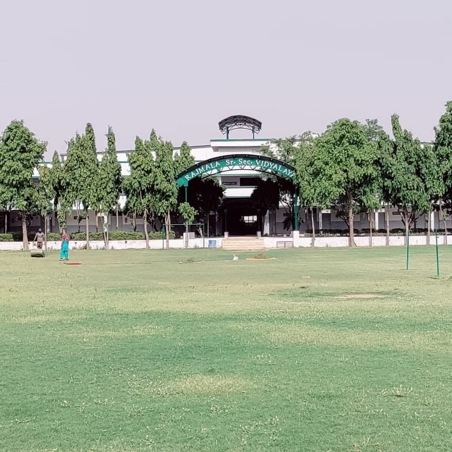 Rajmala Senior Secondary School Farrukh Nagar photo 1