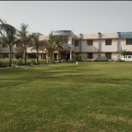 Dronacharya Senior Secondary School gallery image 3