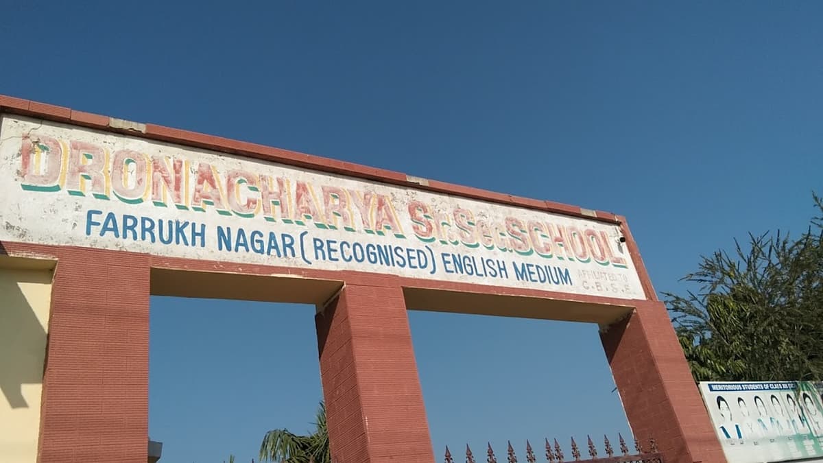 Dronacharya Senior Secondary School photo 3