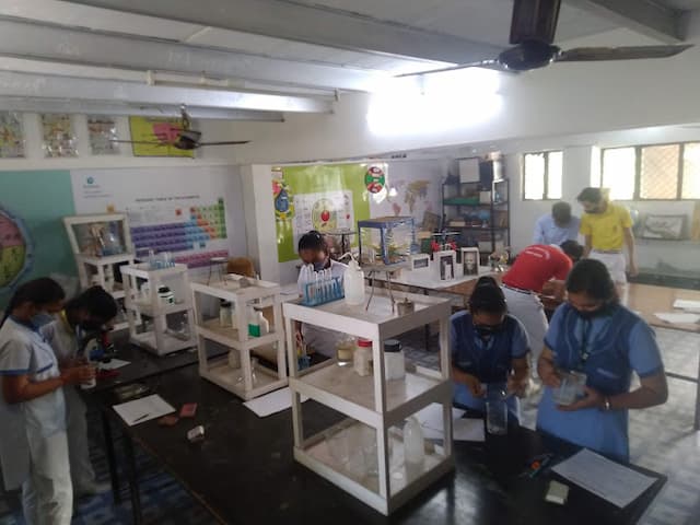 M D S Public High School gallery image 1
