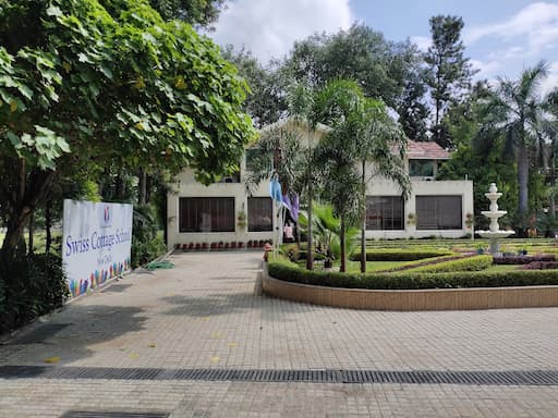 Swiss Cottage School gallery image 2