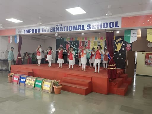 Empros International School gallery image 2