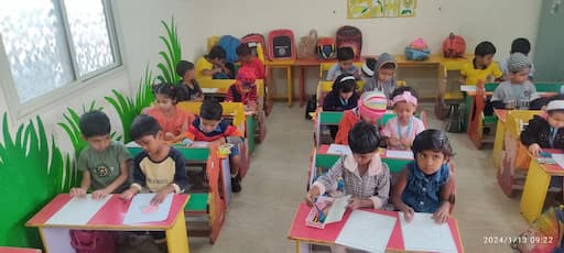 Vidyangan High School gallery image 3