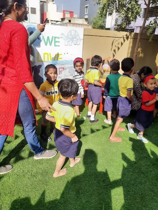 Little Lollipops Pre School gallery image 4