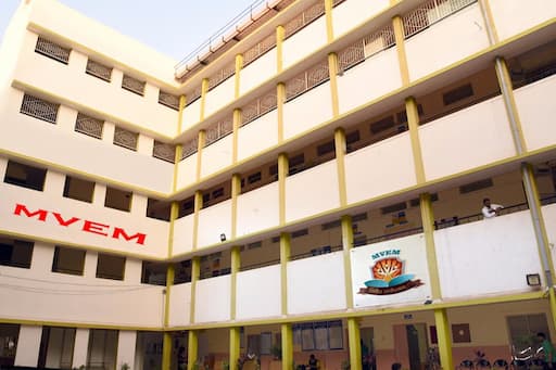 Mahesh Vidyalaya English Medium School gallery image 4