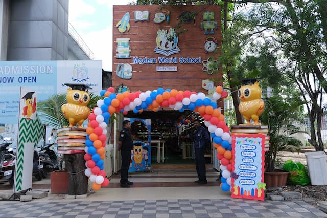 Modern World School Pre School gallery image 3