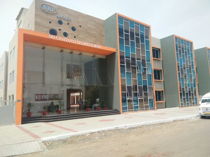 Sri Chaitanya Techno School Keelkattalai photo 2