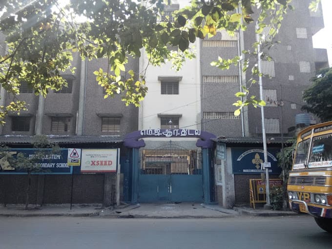 Jrk Matriculation Higher Secondary School Vadapalani photo 3