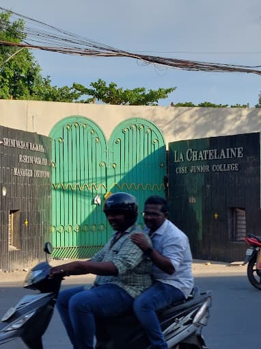 La Chatelaine Junior College photo 2