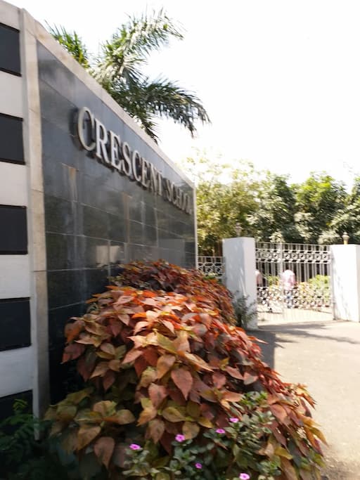 Crescent School gallery image 3