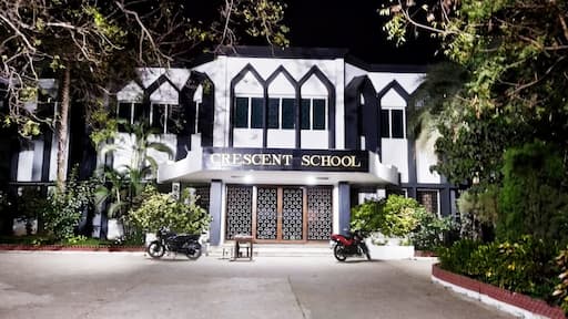 Crescent School gallery image 2
