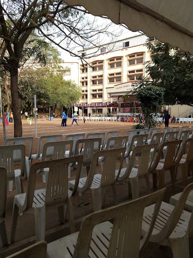 S P D H Sindhi Model Senior Secondary School Kellys photo 2