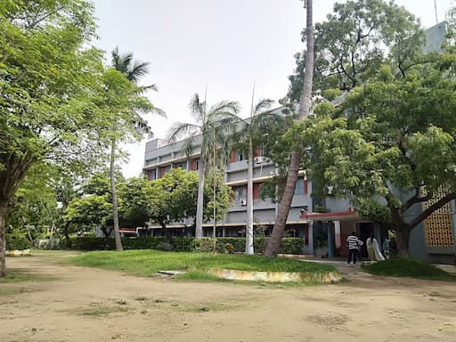 Vellayan Chettiar Higher Secondary School gallery image 2