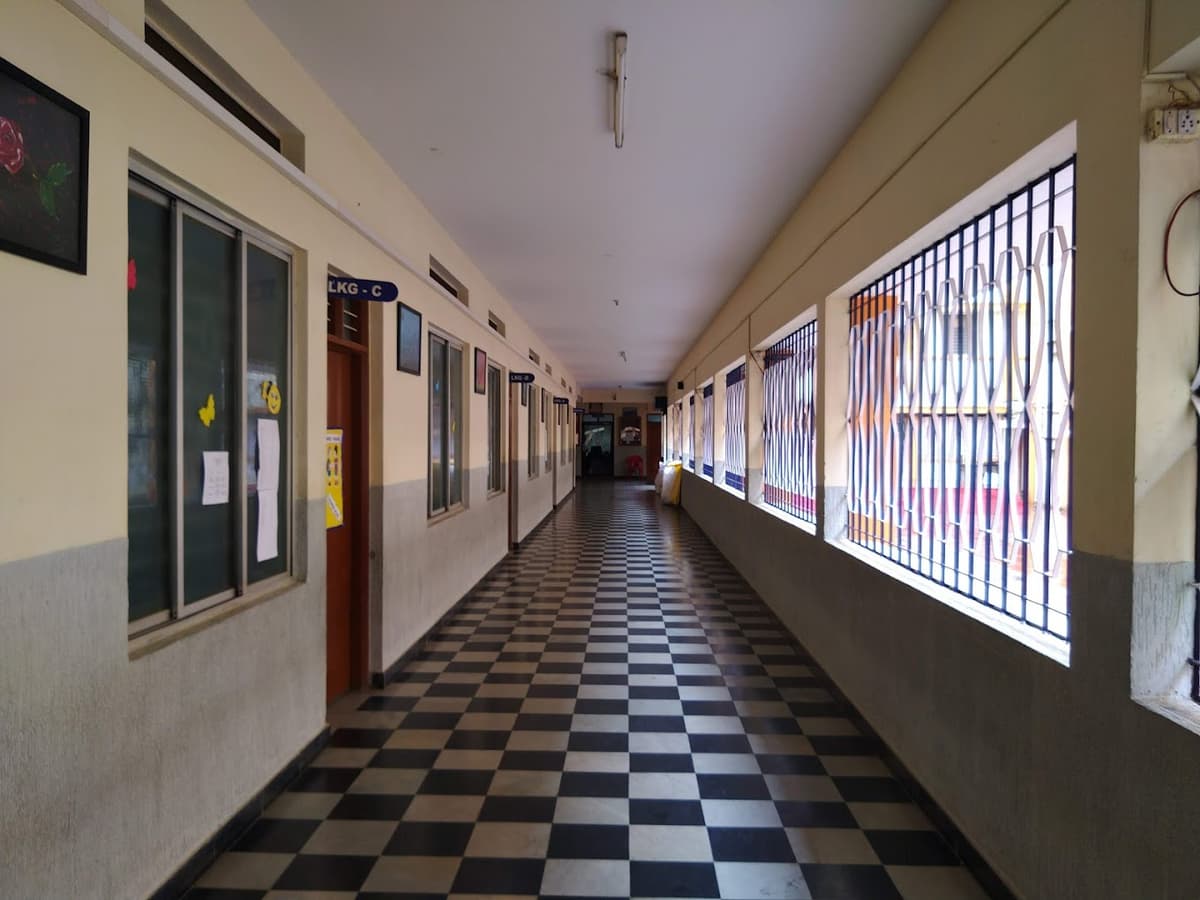 Anthony Claert School photo 1