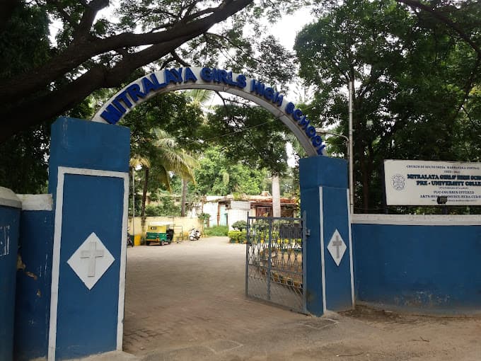 Mithralaya Girl High School photo 3