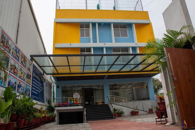 Prestige School gallery image 2