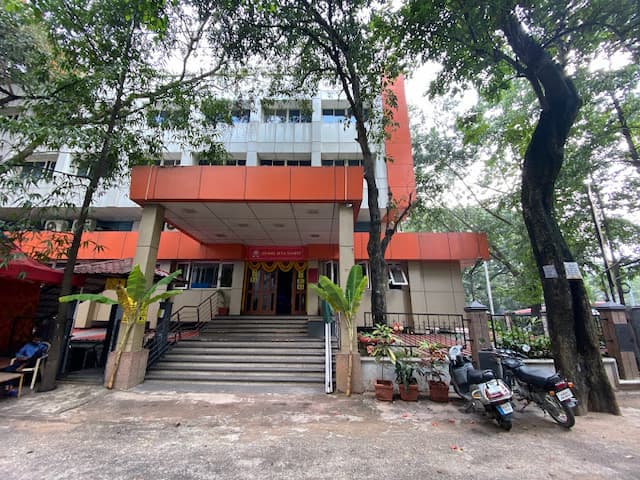 Sindhi High School gallery image 2
