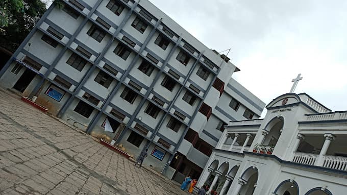 St. George's Grammar School Abids photo 1