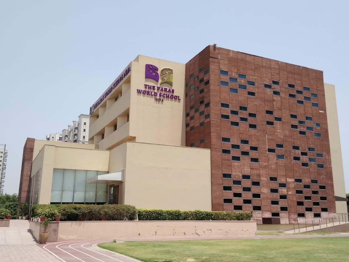 The Paras World School Sector 50 photo 1