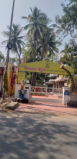 Tweety Kids International School Alkapuri photo 3