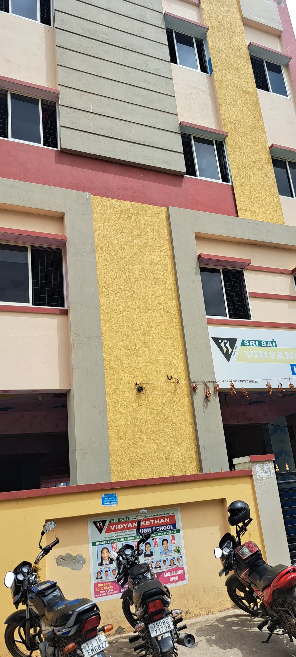 Sri Sai Vidyanikethan High School Peerzadiguda photo 1