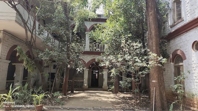 Huzurpaga Girls High School And Junior College gallery image 1