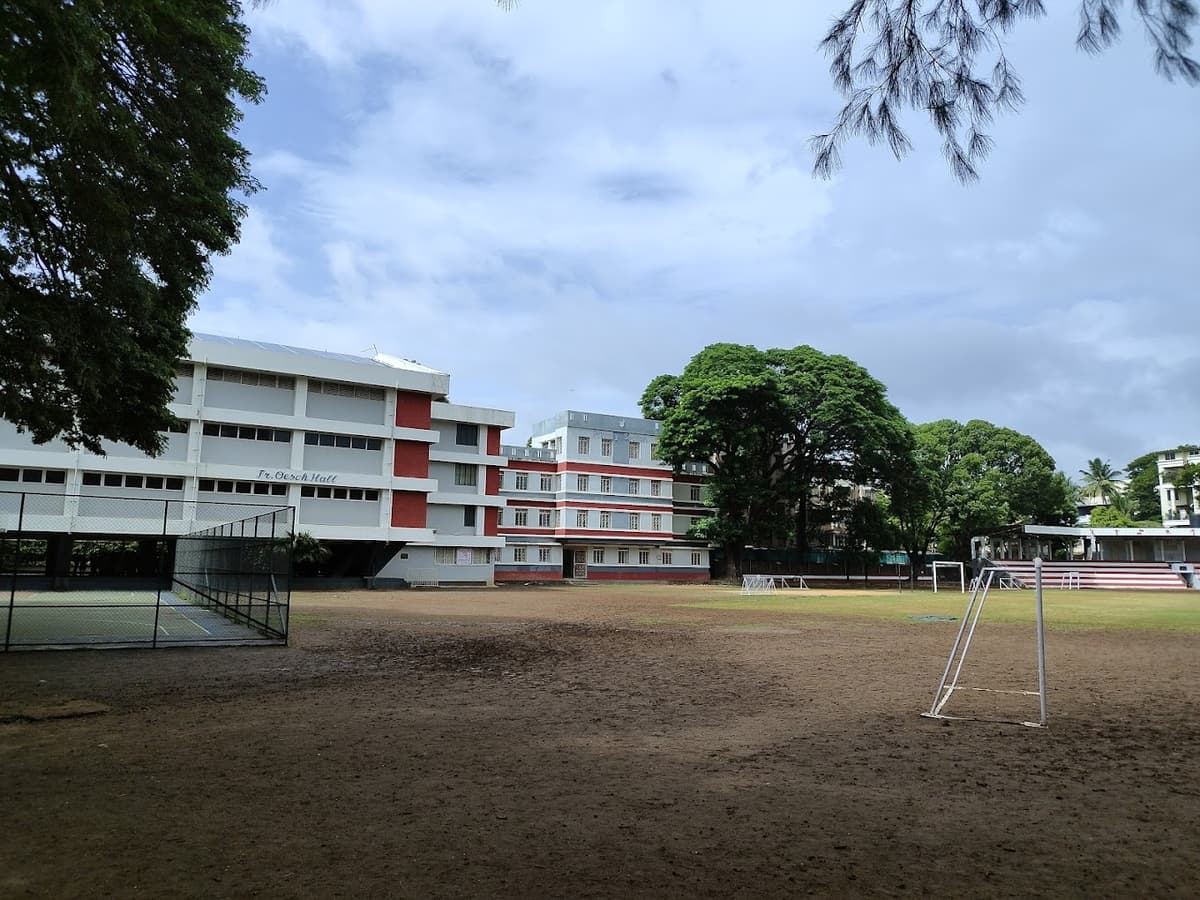 St. Vincents High School St. Vincent鈥檚 Street photo 2