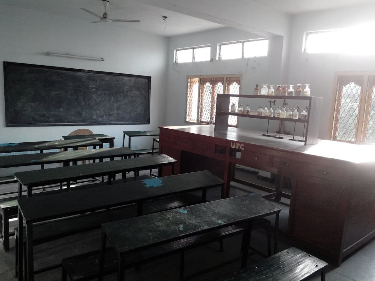 Unique High School for Girls CBS Bus Depot photo 2