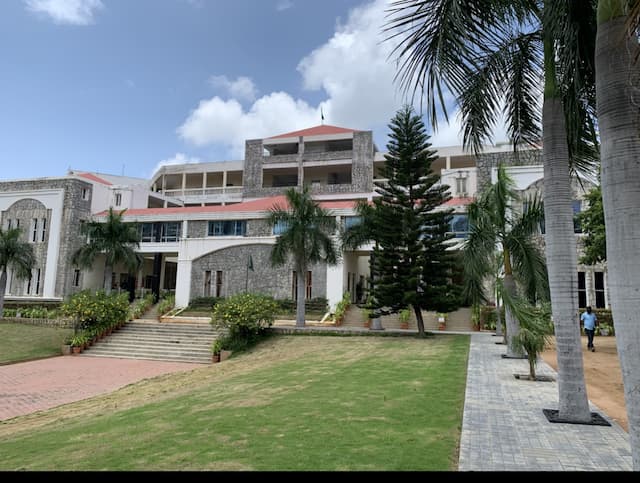 Nasr School For Boys gallery image 2