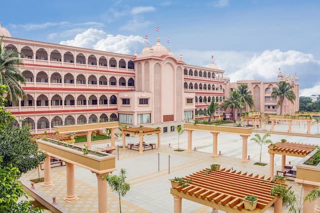 Shree Swaminarayan Gurukul gallery image 3