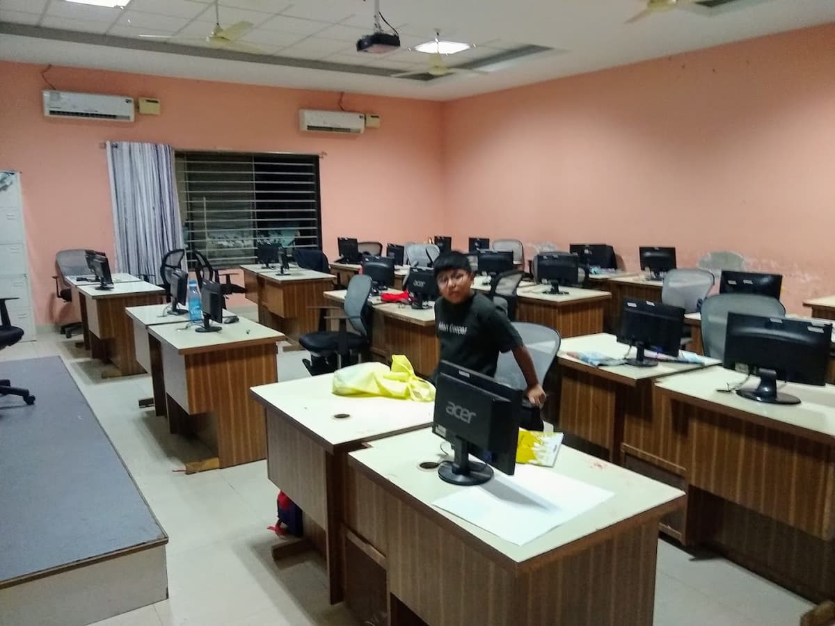 Shree Neelkanth Vidyapeeth International School Abdullapurmet photo 2