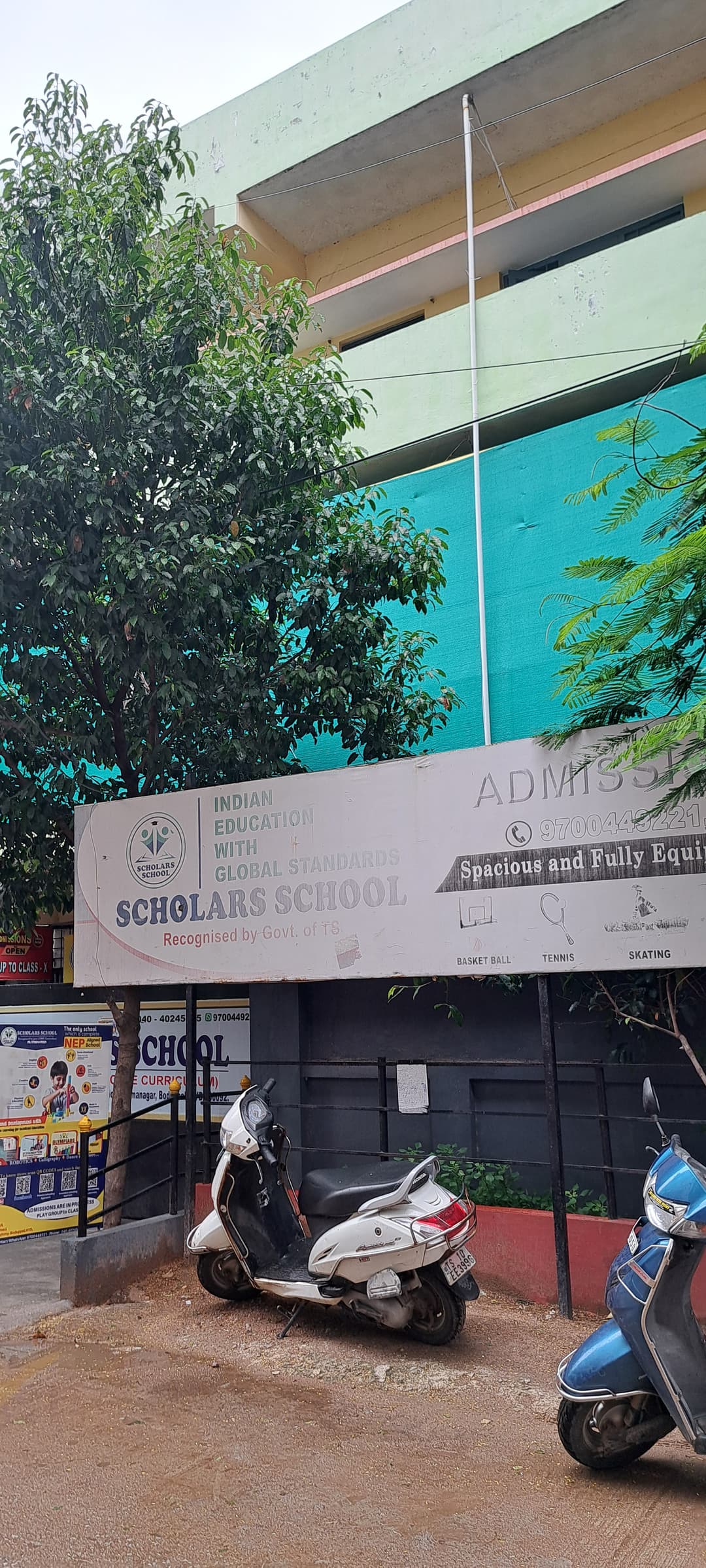 Scholars School King Koti photo 2