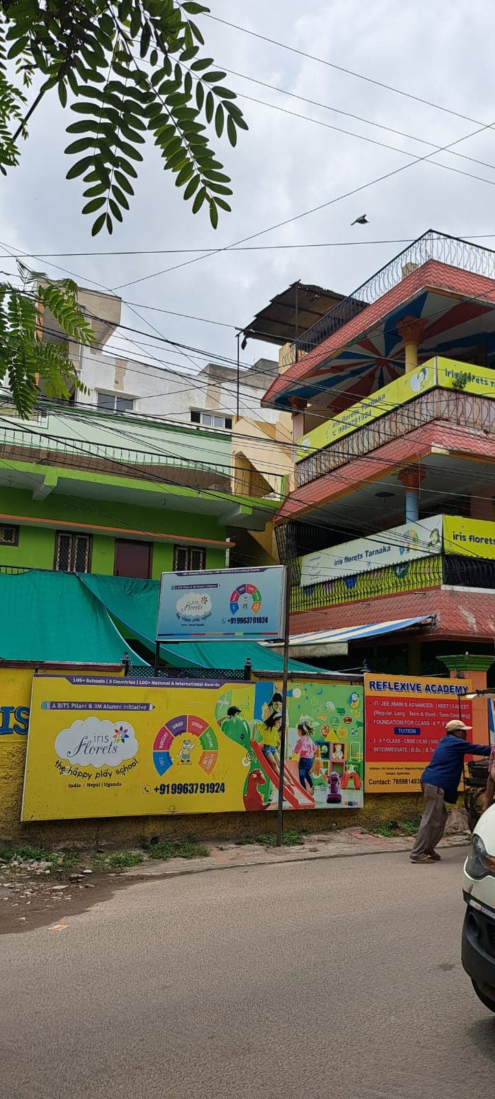 Iris Florets The Happy School Tarnaka photo 1