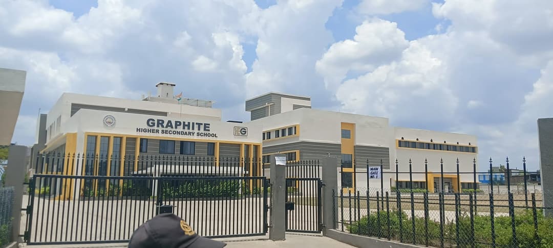 Graphite Higher Secondary School Mandideep photo 1