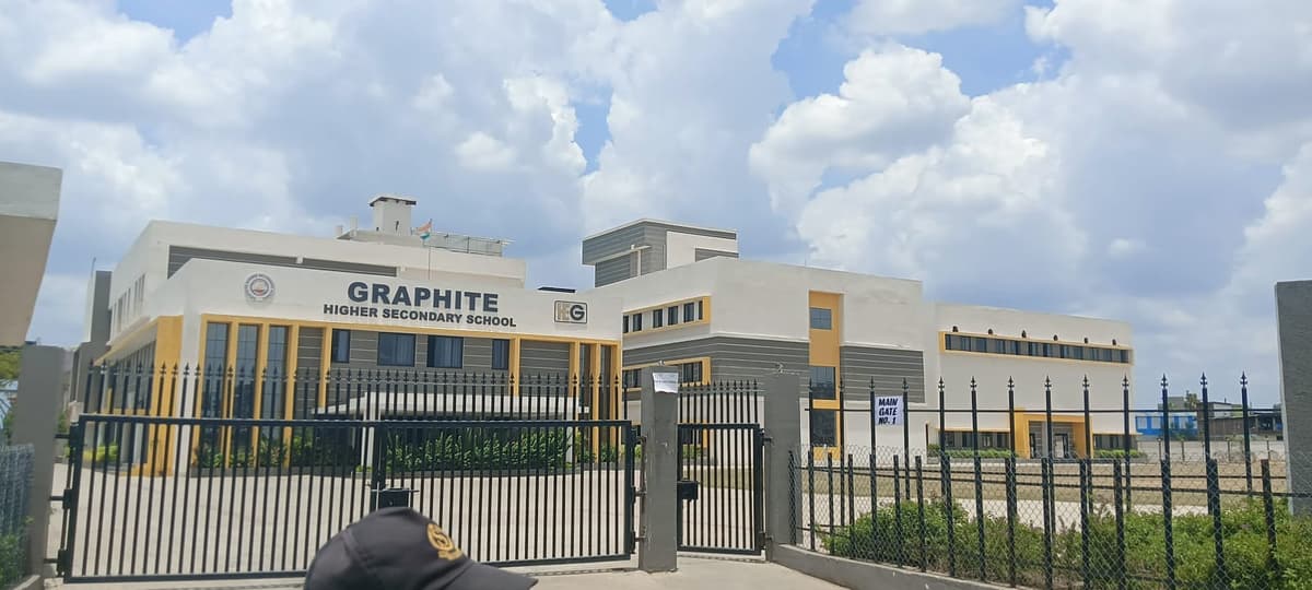 Graphite Higher Secondary School Mandideep photo 1