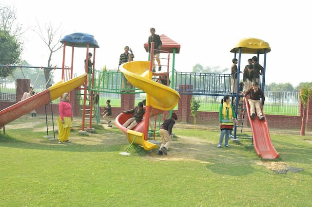 M.D. Sr. Sec. School  gallery image 1