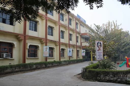 Savitri Devi Vidya Niketan gallery image 4